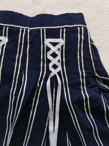 Tiny girl : Skirt with Shorts