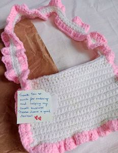 Crochet Ruffle Shoulder Bag!!