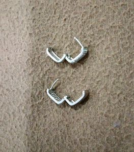 Stylish Silver Shiny Hoops For Girls And Women