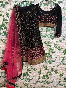 Lehenga Blause Dupatta