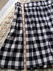 Korean Skirt Nd T Shirt