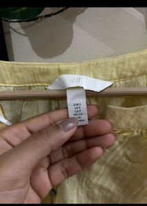 H&amp;M Yellow Button-Up Blouse