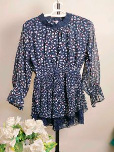Floral Print Pleated Blouse