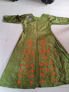Beautiful Olive Colour Kurti With Dupatta