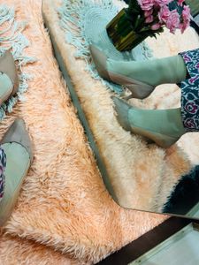 Bally Heels