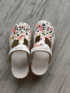 Kickons Crocs Sandals