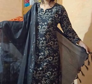 Floral Print Kurta with Dupatta and pant