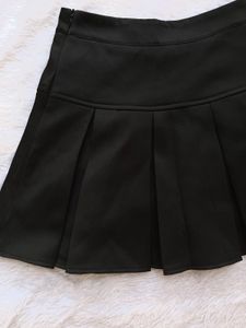 Black Pleated Mini Skirt