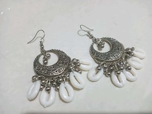 Silver Pearl Earrings