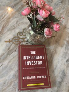 📚 The Intelligent Investor by Benjamin Graham