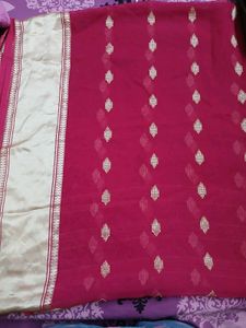 Elegant Pink &amp; Gold Saree
