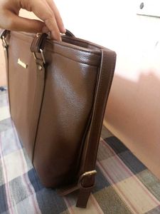 Suvarna brown vegan leather tote bag