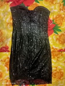 Very Pretty Black Dress