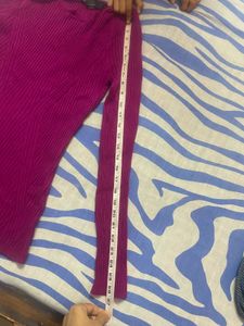 Magenta Knit Top bit woollen
