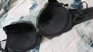 Elegant Black Lace padded bra 34C