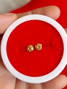 Beautiful New Flowers Desine Studs
