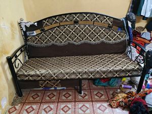 Sofa for metal