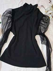 Korean Top 🖤