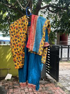 Kurtha Top, Shawl, Pant