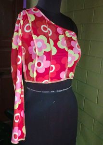 SHEIN Floral One-Sleeve Crop Top