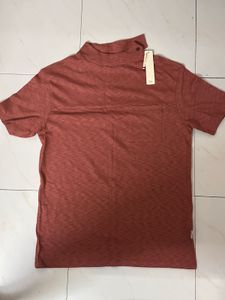 Stylish Tshirt with Unique Button Color