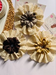 Lace Ruffle Scrunchie