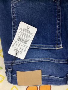 Shein ankle lengthmid wash distressed jeans