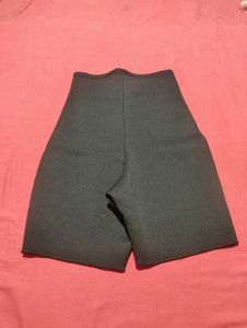 Women’s Neoprene Shaper Shorts – L