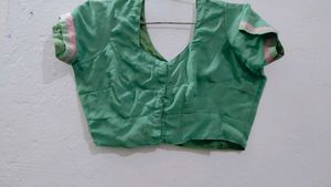 Elegant Green Floral Saree(with blouse)