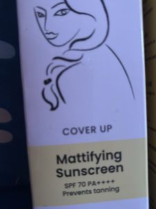 Foxtale Mattifying Sunscreen With Moisturiser