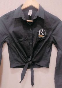 BLACK CROP SHIRT