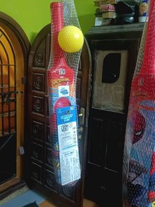 New king krab Marvel Spiderman Cricket Set