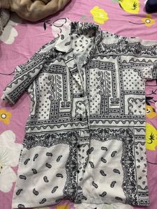 Oversized Shirt With Unique Pattern