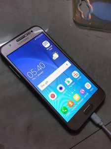 Samsung Phone J5 Fresh Condition