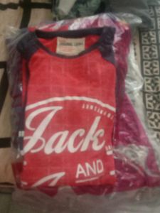branded tshirt