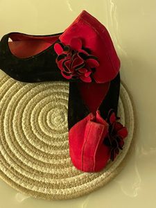 Red &amp; Black Floral Flats