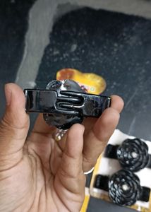 Clips