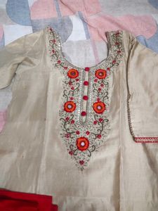 Elegant Kurta With Unstitched Pant