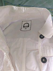 Brand New Women Western White Top.. With Pocket