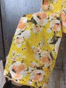 Floral Print Kurta with folded sleeves