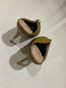 AJIO Olive Green Heels