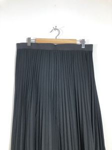 Black Pleated Skirt(Women’s)