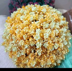 LuxuriousYellow &amp; White Floral Light Lamp Ball