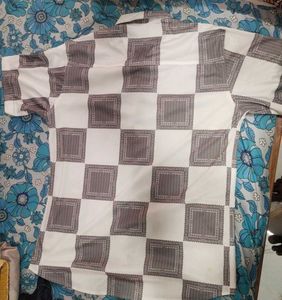 Checkered Pattern Button-Down Shirt