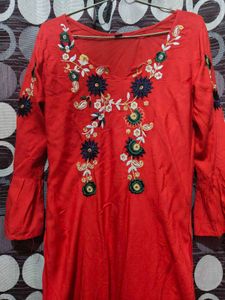 unused Red Embroidered Kurta