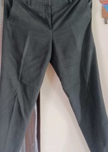 Gray Women's Pants- Excellent Fit