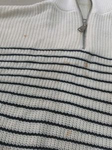 Savana White Sweatshirt