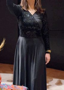 Elegant Black Maxi Dress