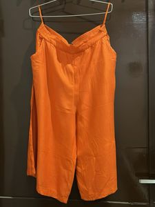 Orange Capri