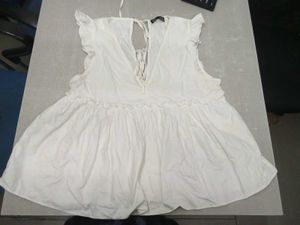 ZARA  Blouse White V-Neck Top